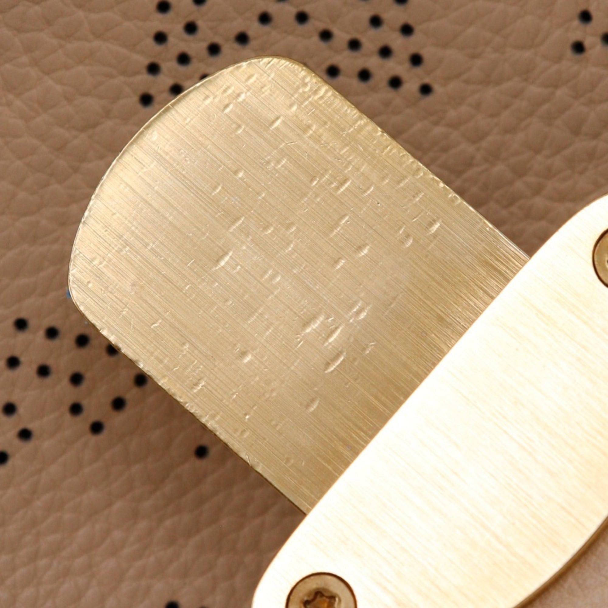 Louis Vuitton Louis Vuitton Shiels PM Handbag M93818 Monogram Mahina Opal 2011 Beige AR1101 A4 Size with Snap Lock Women's Size ONE SIZE - 12 Thumbnail