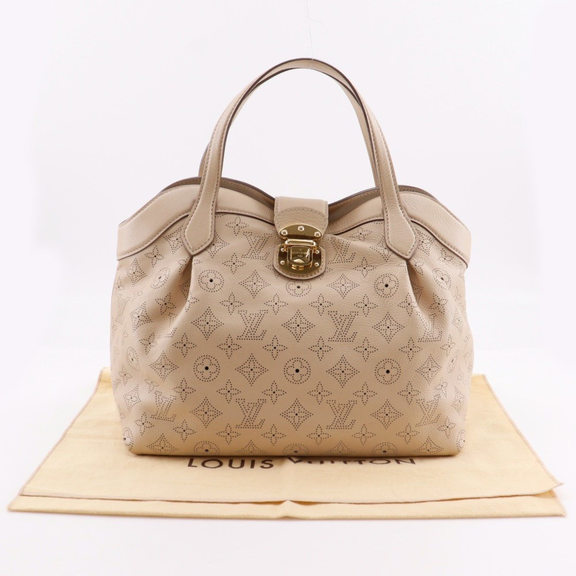Louis Vuitton Louis Vuitton Shiels PM Handbag M93818 Monogram Mahina Opal 2011 Beige AR1101 A4 Size with Snap Lock Women's Size ONE SIZE - 14 Thumbnail