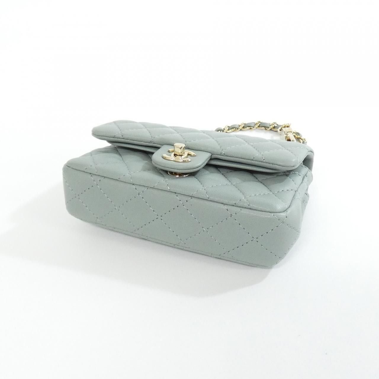 Chanel Chanel Chanel AP4760 Lambskin Key Holder Leather Charm AP4760 DUTY FREE for USA Size ONE SIZE - 4 Thumbnail