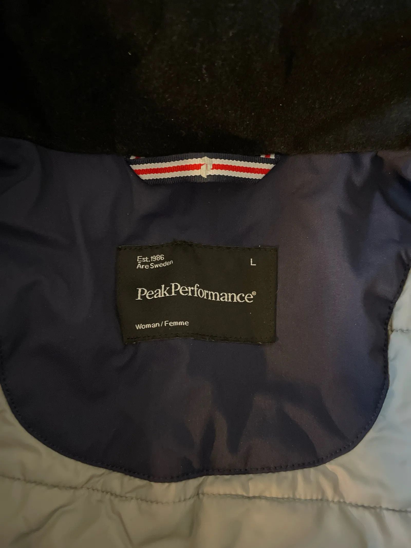 Peak Performance Peak Performance Dress Size M / US 6-8 / IT 42-44 - 2 Thumbnail