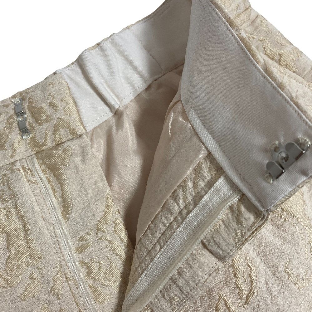 Other Other GRACE CONTINENTAL Leaf Jacquard Shorts Others Shorts 0125316122 DUTY FREE for USA Size ONE SIZE - 4 Thumbnail
