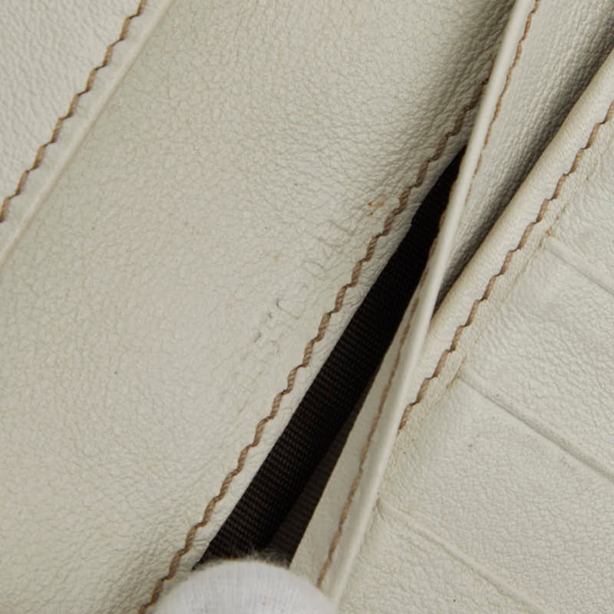 Gucci Gucci GG Canvas Double Hook Long Wallet 203550 White Beige Leather Women's GUCCI Size ONE SIZE - 10 Thumbnail