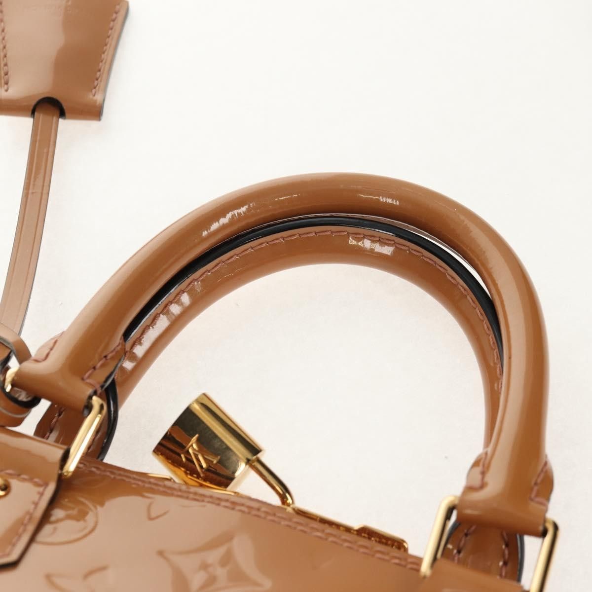 Louis Vuitton Louis Vuitton Alma Handbag Monogram Vernis Size ONE SIZE - 19 Thumbnail
