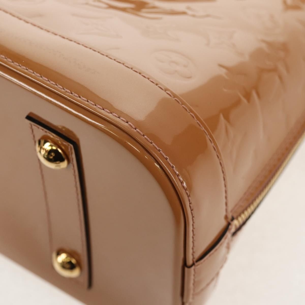 Louis Vuitton Louis Vuitton Alma Handbag Monogram Vernis Size ONE SIZE - 12 Thumbnail