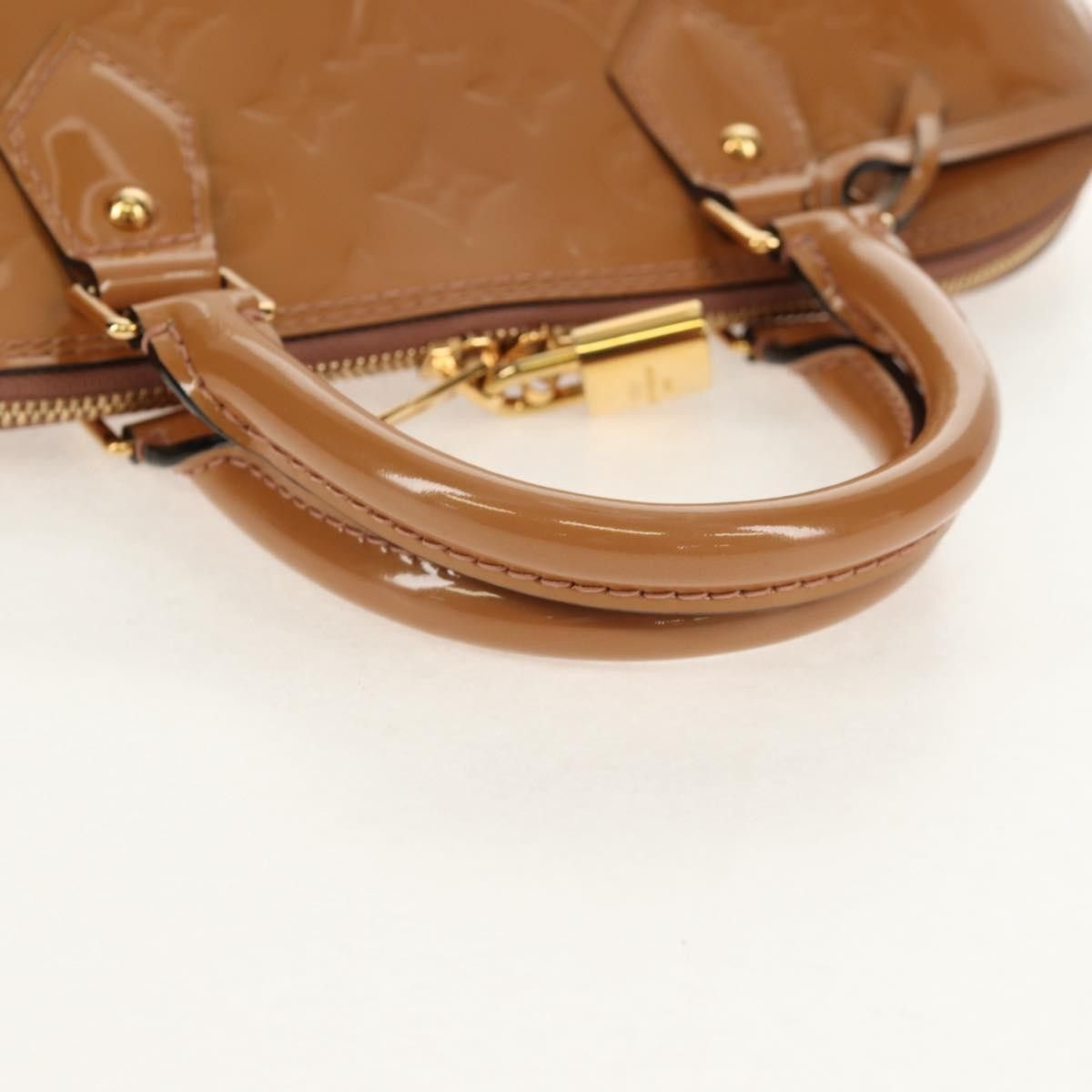 Louis Vuitton Louis Vuitton Alma Handbag Monogram Vernis Size ONE SIZE - 8 Thumbnail