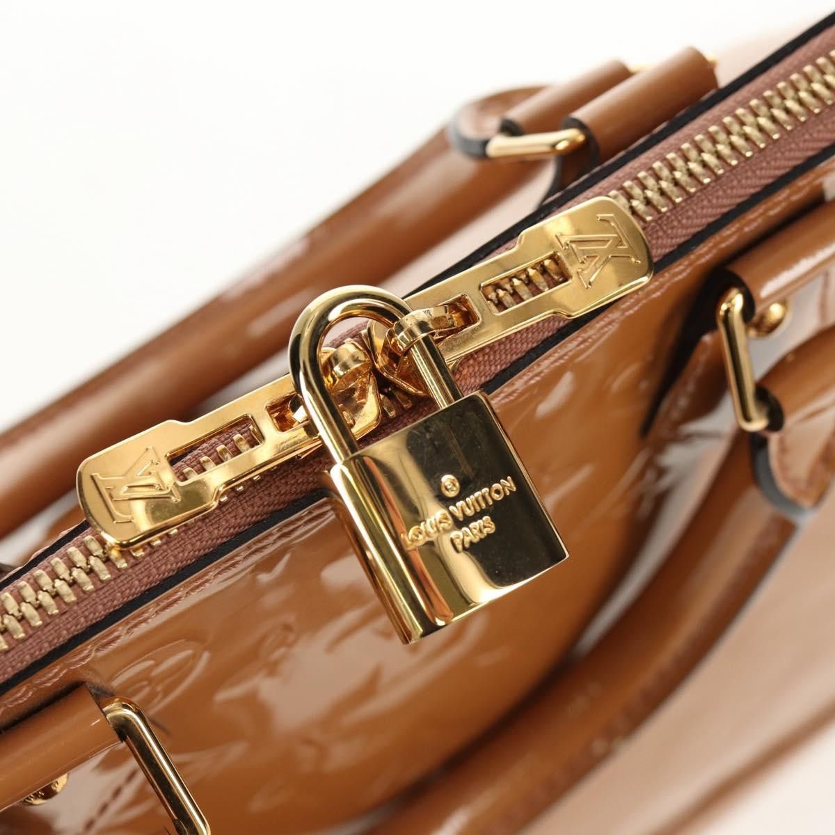 Louis Vuitton Louis Vuitton Alma Handbag Monogram Vernis Size ONE SIZE - 13 Thumbnail