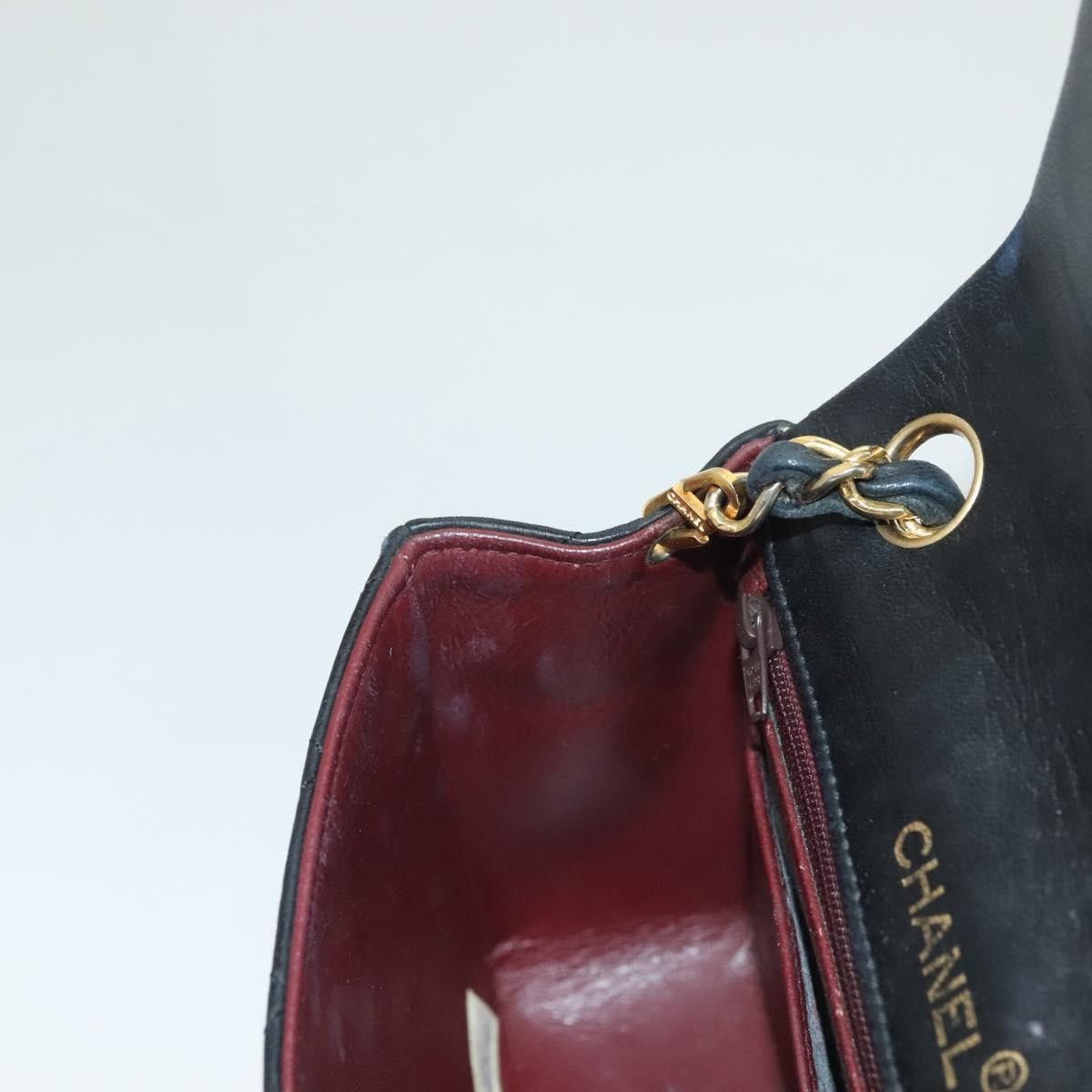 Chanel Chanel Vintage Square Classic Single Flap Bag Quilted Lambskin Size ONE SIZE - 22 Thumbnail