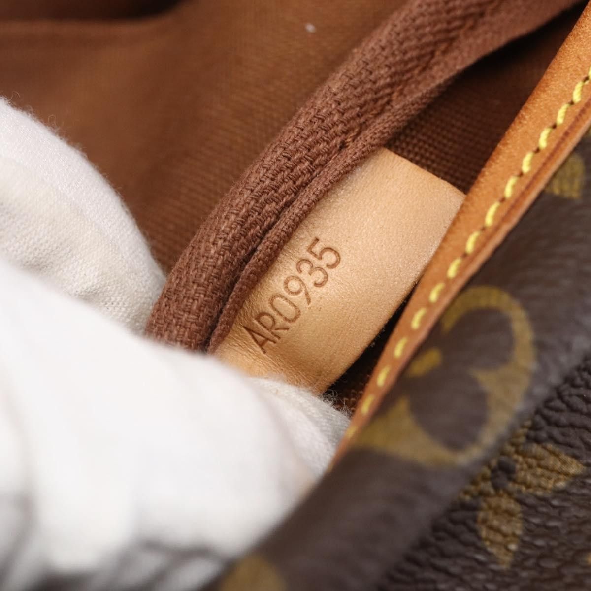 Louis Vuitton Louis Vuitton Saumur Handbag Monogram Canvas Size ONE SIZE - 6 Thumbnail