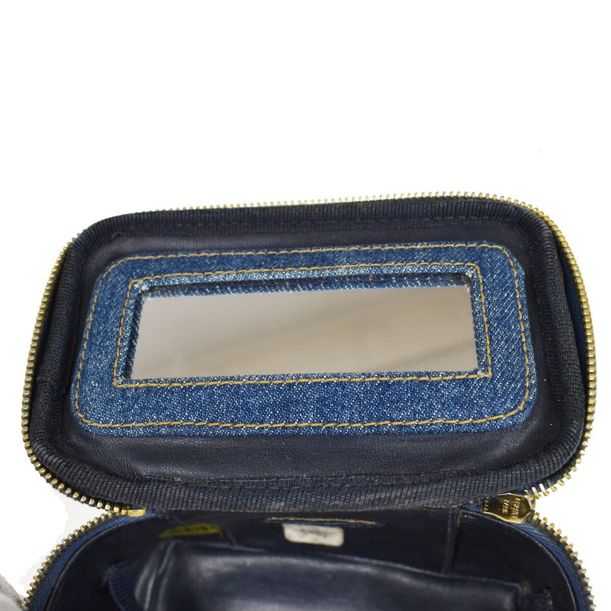 Chanel Chanel Vanity Case Quilted Denim Size ONE SIZE - 14 Thumbnail