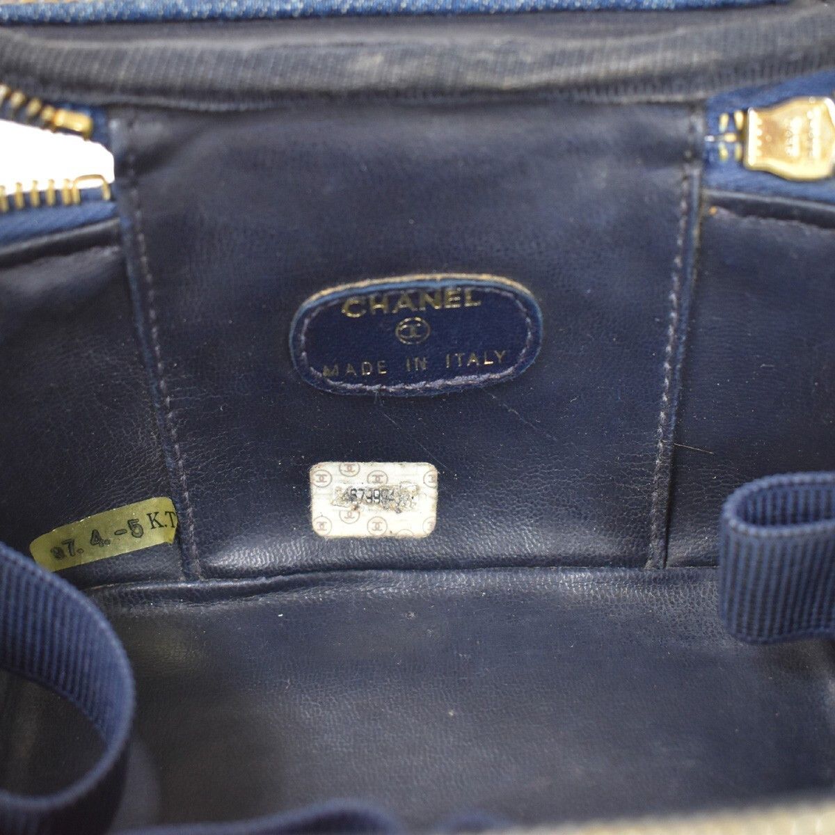 Chanel Chanel Vanity Case Quilted Denim Size ONE SIZE - 17 Thumbnail
