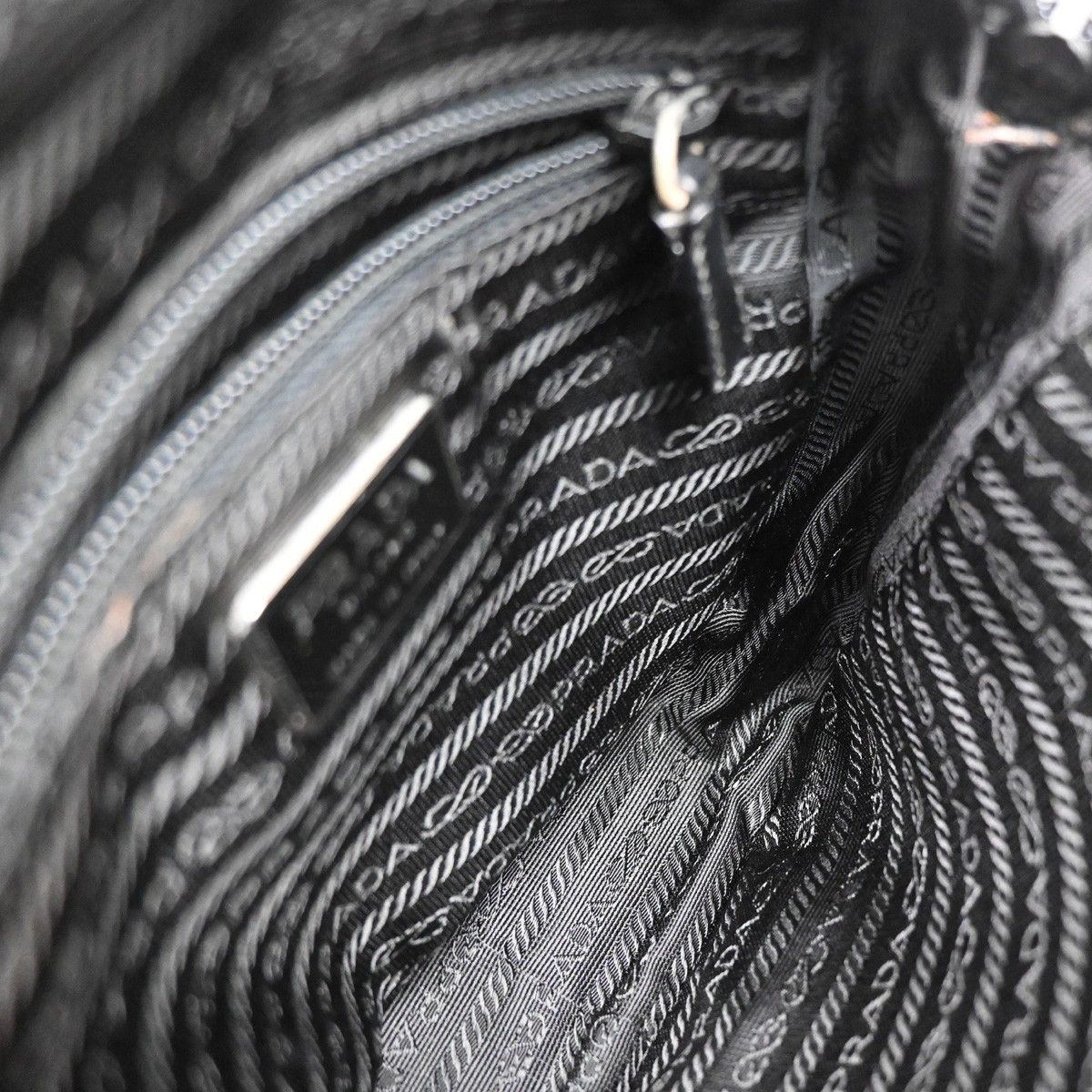Prada Prada Vintage Shoulder Bag Tessuto Size ONE SIZE - 10 Thumbnail