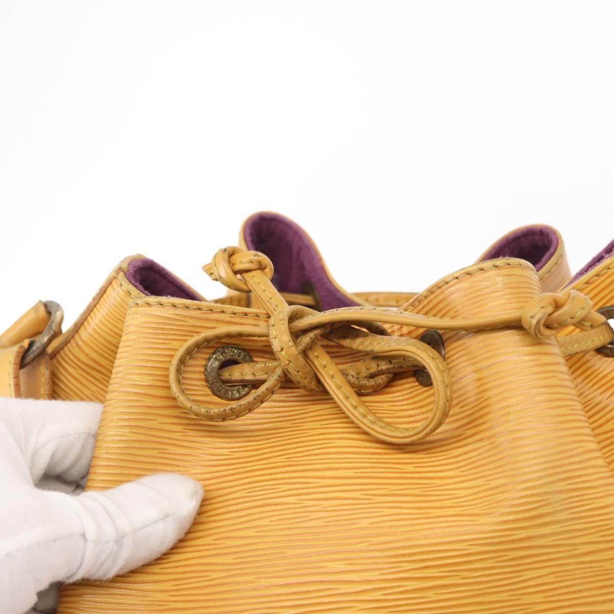Louis Vuitton Louis Vuitton Petit Noe Handbag Epi Leather Size ONE SIZE - 19 Thumbnail