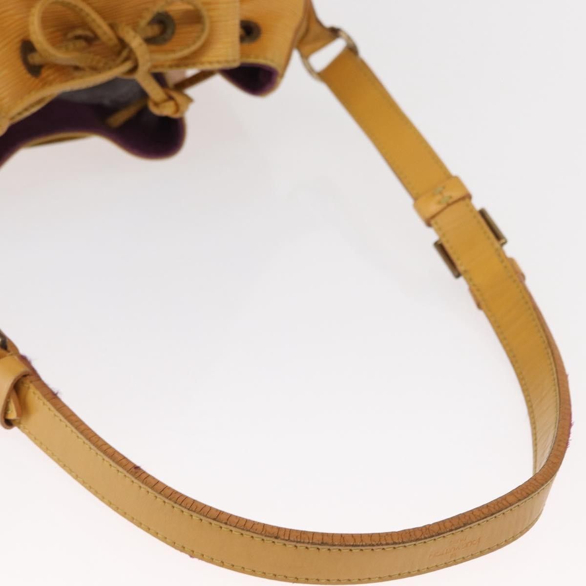 Louis Vuitton Louis Vuitton Petit Noe Handbag Epi Leather Size ONE SIZE - 8 Thumbnail