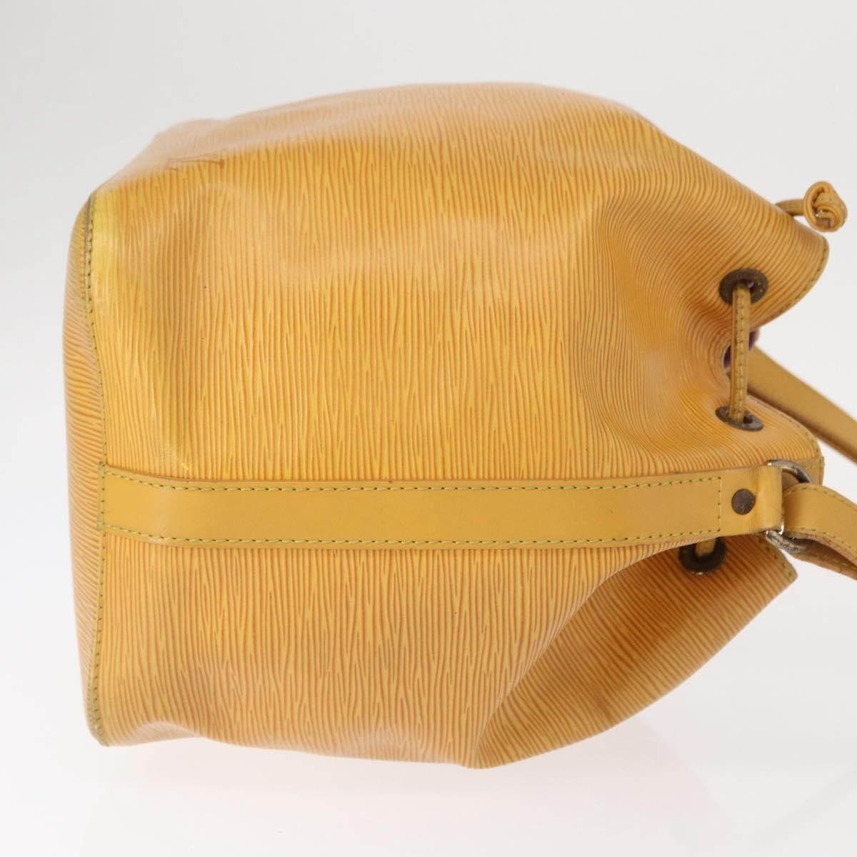 Louis Vuitton Louis Vuitton Petit Noe Handbag Epi Leather Size ONE SIZE - 3 Thumbnail