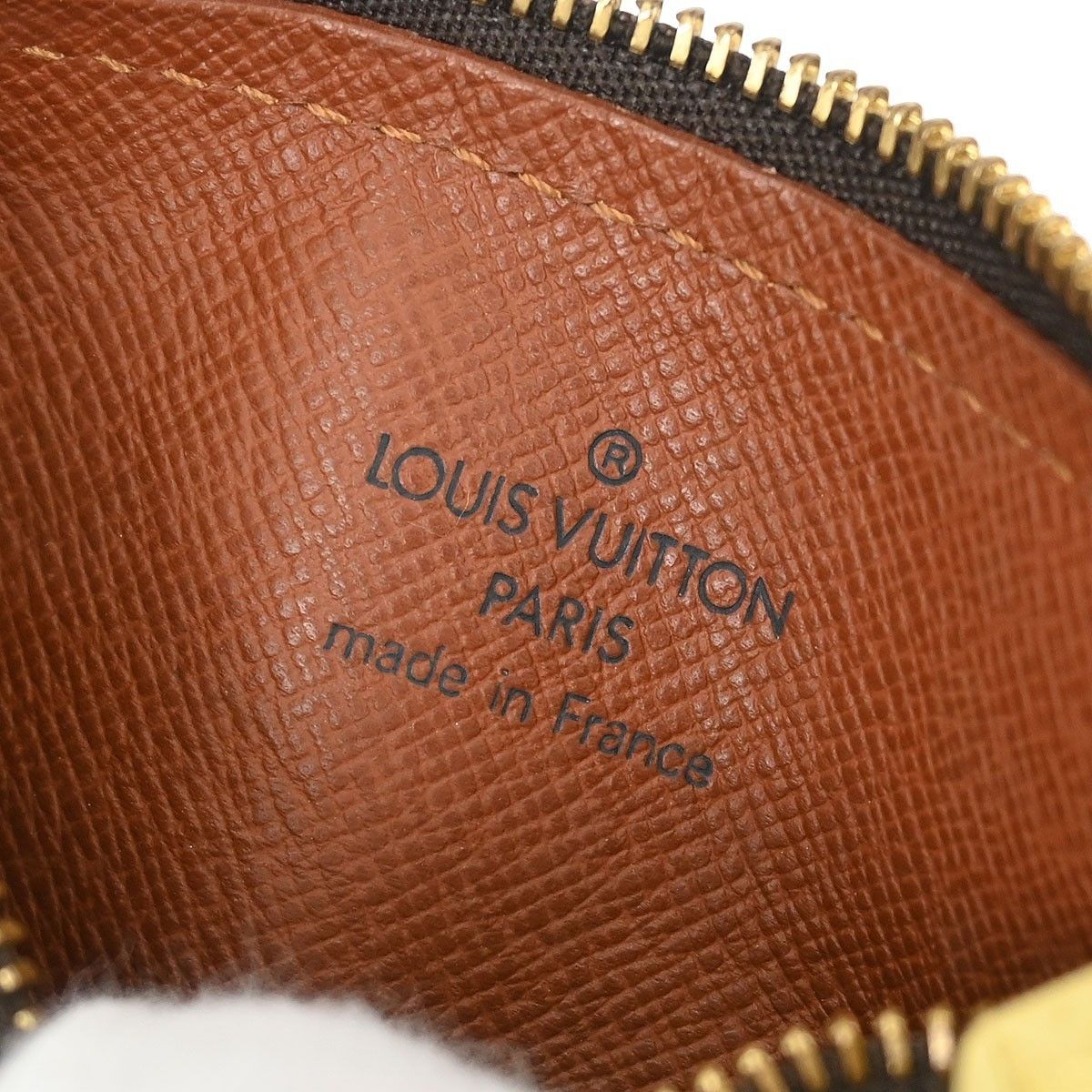 Louis Vuitton Louis Vuitton Papillon Pochette Monogram Canvas Size ONE SIZE - 3 Thumbnail