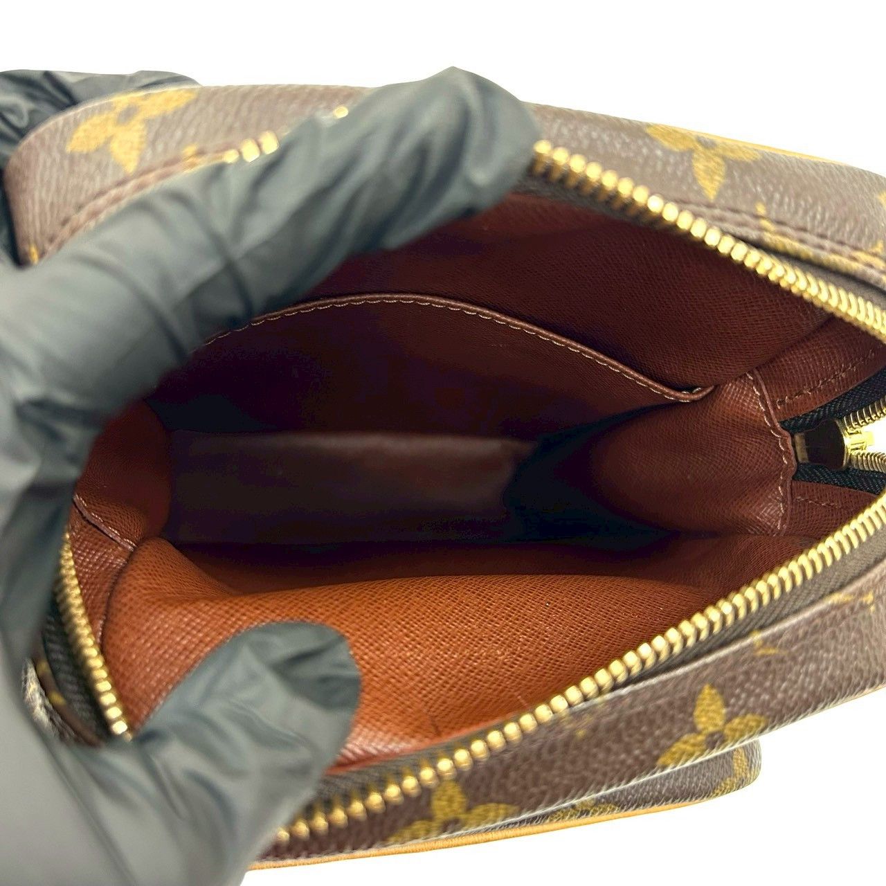 Louis Vuitton Louis Vuitton Louis Vuitton Amazon Monogram Leather Mini Shoulder Bag Canvas Shoulder Bag DUTY FREE for USA Size ONE SIZE - 10 Thumbnail