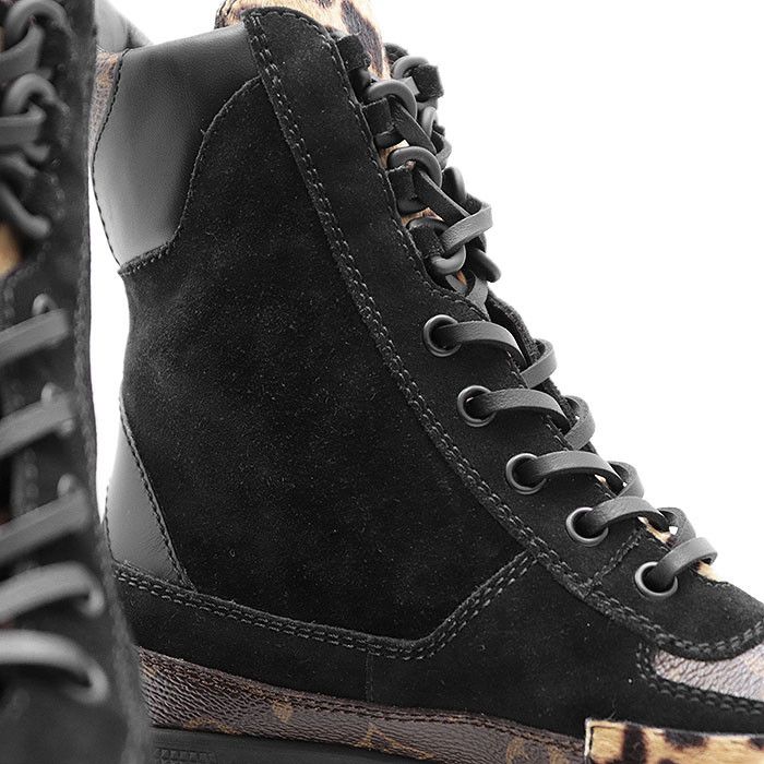 Louis Vuitton Louis Vuitton Louis Vuitton Laureate Haircalf Suede Leather Ankle Boots Leather Shoes DUTY FREE for USA Size ONE SIZE - 9 Thumbnail
