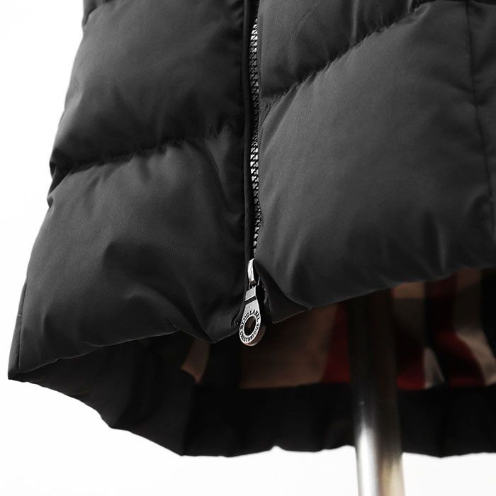 Other Other BLUE LABEL CRESTBRIDGE Polyester Down Coat Others Outerwear DUTY FREE for USA Size ONE SIZE - 14 Thumbnail