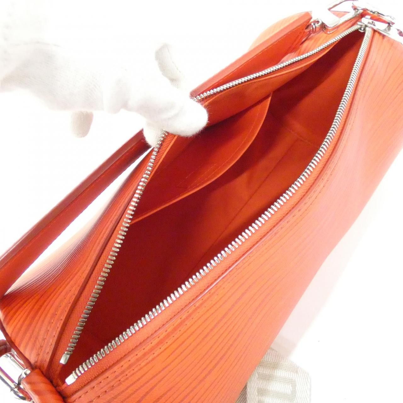 Louis Vuitton Louis Vuitton Louis Vuitton Epi XL Soft Polochon Calf Shoulder Bag Leather Shoulder Bag M23719 DUTY FREE for USA Size ONE SIZE - 6 Thumbnail
