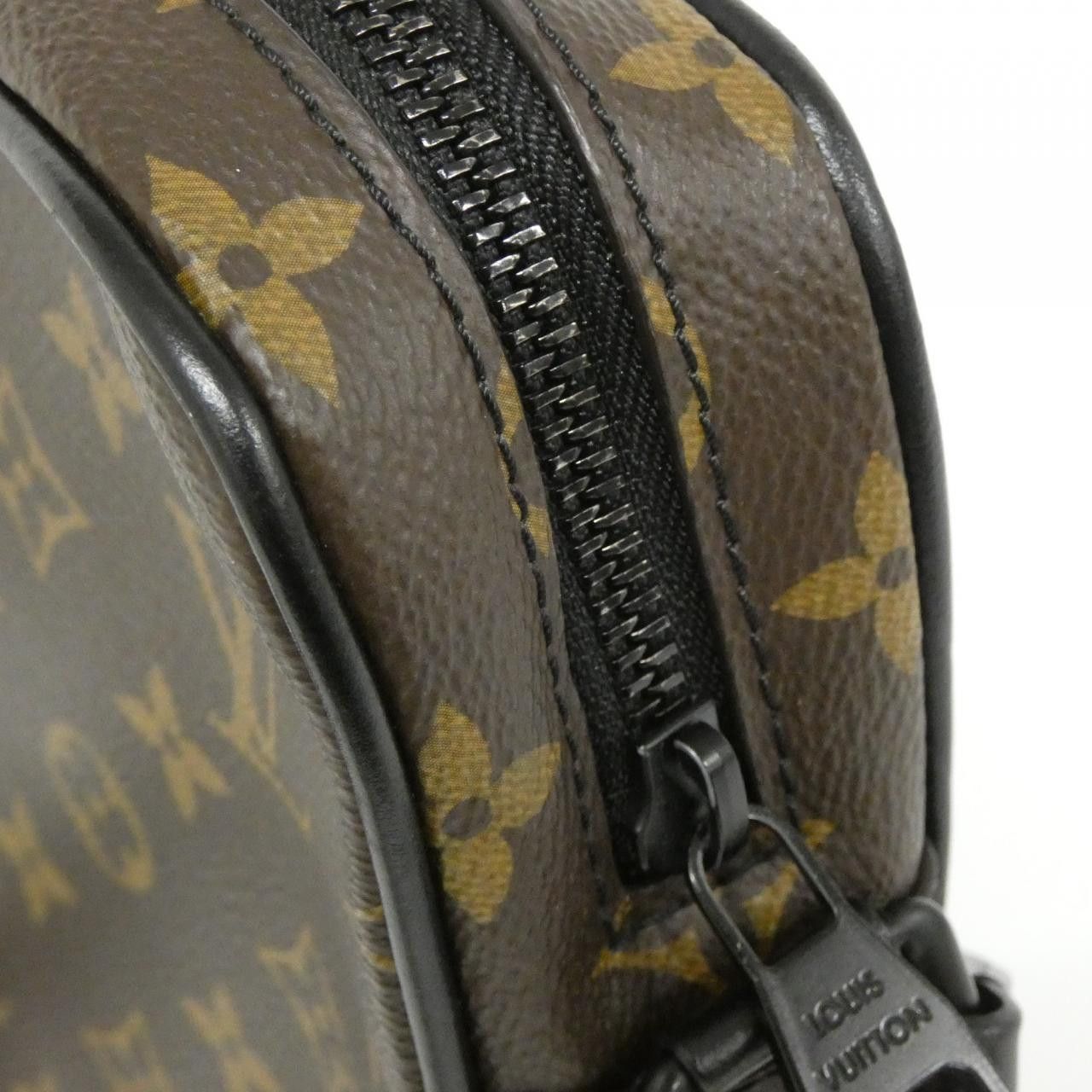 Louis Vuitton Louis Vuitton Louis Vuitton Christopher Monogram Shoulder Bag Canvas Shoulder Bag M69404 DUTY FREE for USA Size ONE SIZE - 4 Thumbnail