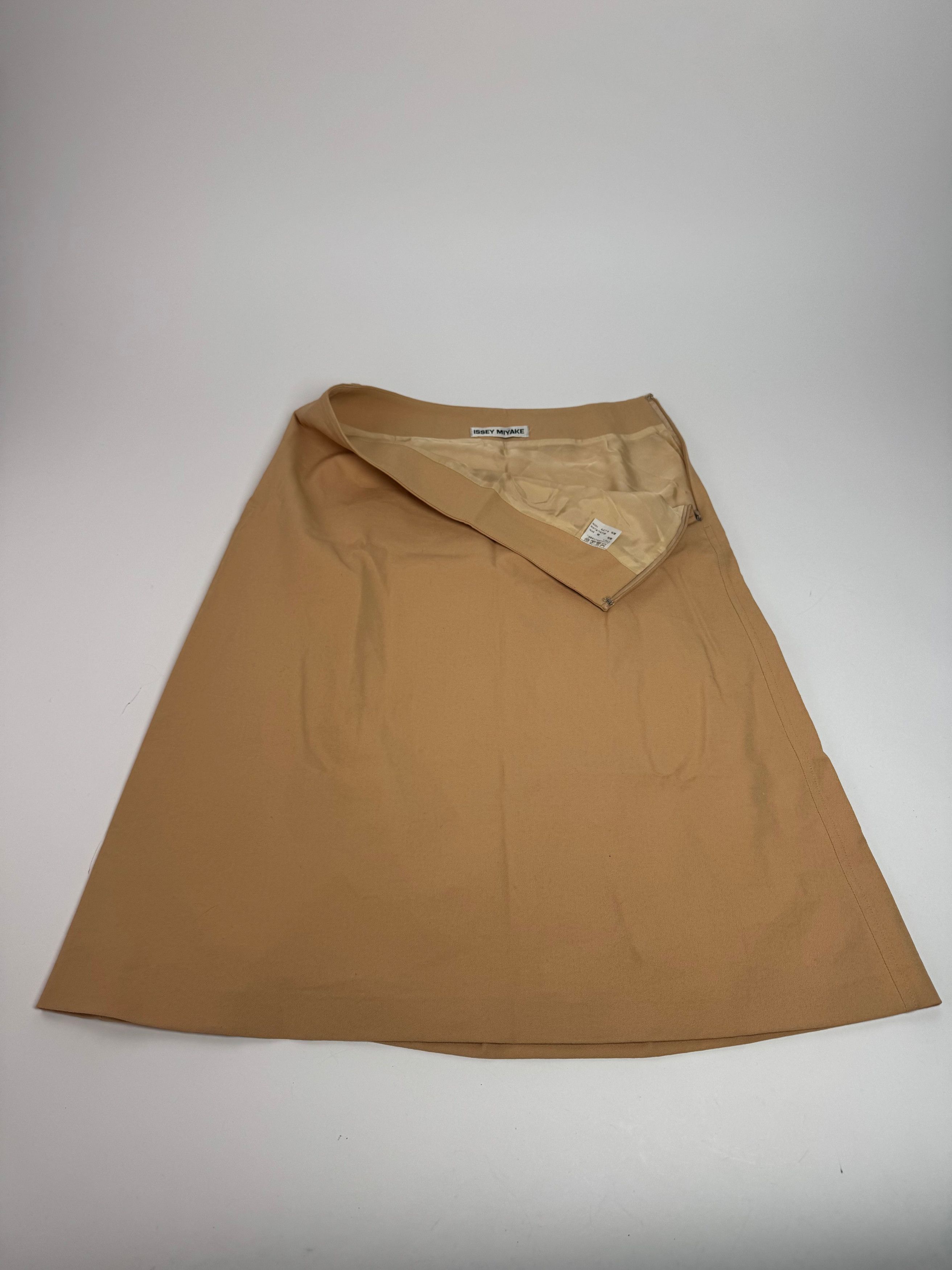 Issey Miyake Vintage Skirt Camel 38/M Size 30" / US 8 / IT 44 - 4 Thumbnail