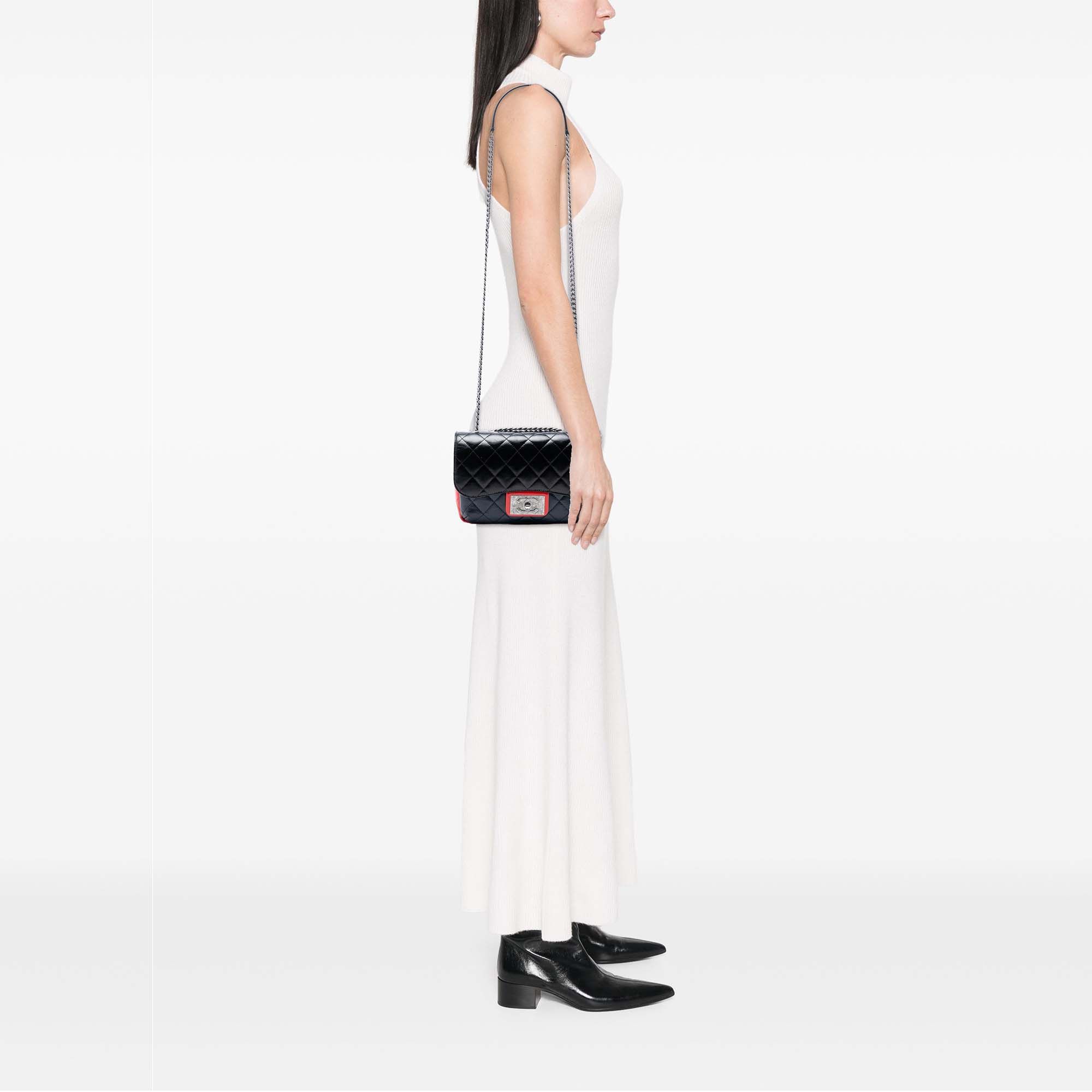 Chanel Chanel Medium Tricolor Quilted Glazed Calfskin CC Plate Flap Size ONE SIZE - 7 Thumbnail