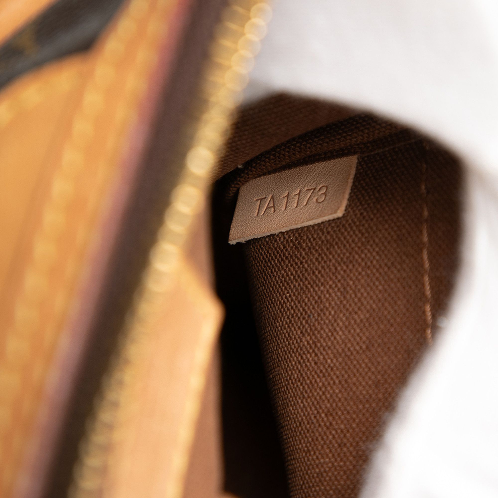Louis Vuitton Louis Vuitton Monogram Palermo PM Size ONE SIZE - 5 Thumbnail