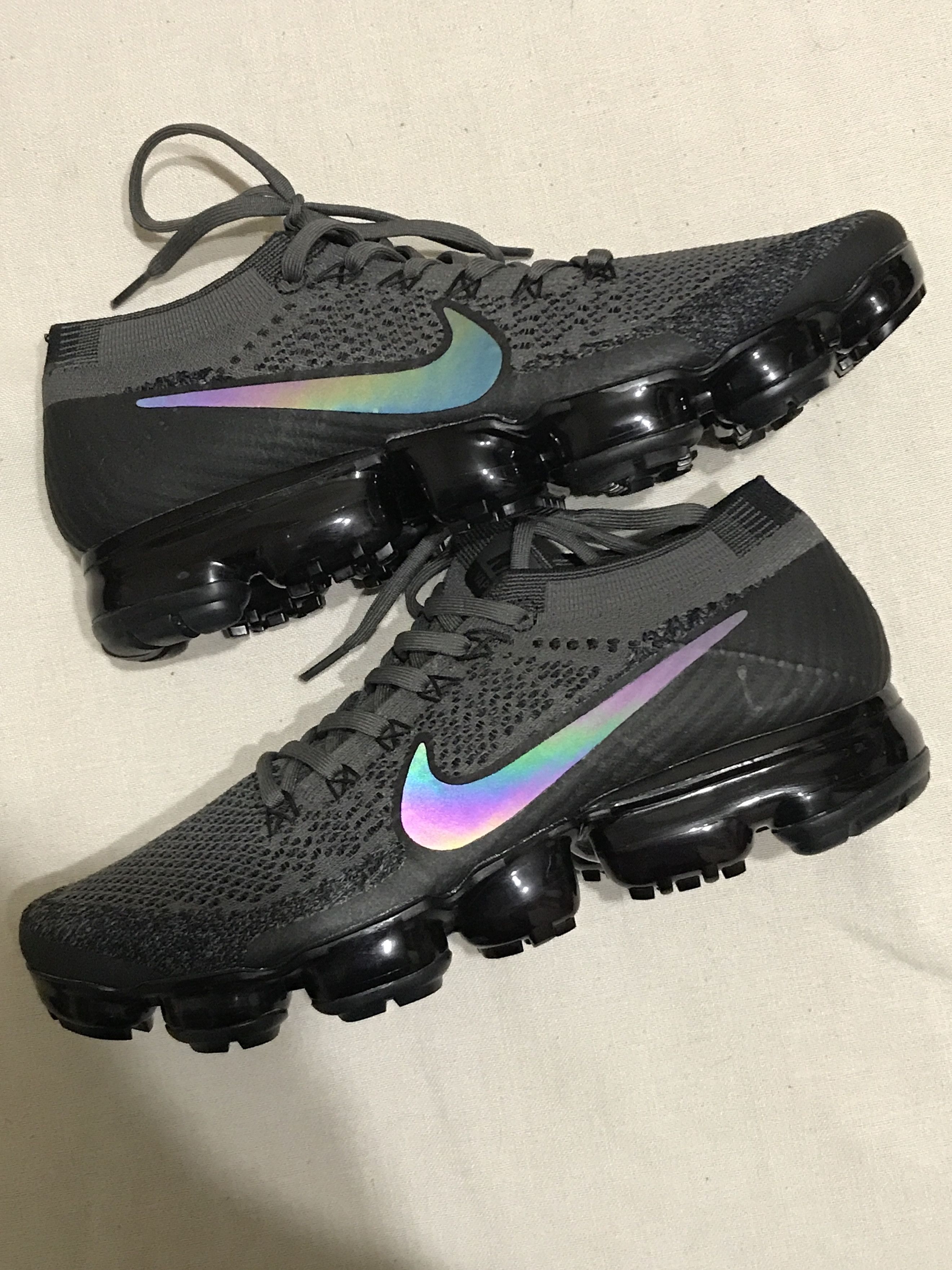 Holographic vapormax cheap