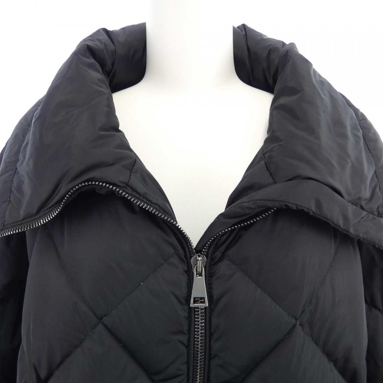 Moncler Moncler Moncler VOUGLANS Down Coat Others Outerwear VOUGLANS DUTY FREE for USA Size ONE SIZE - 7 Thumbnail