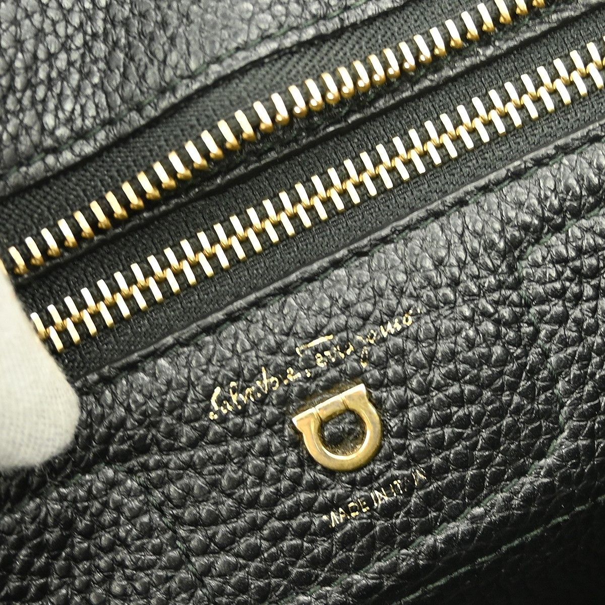 Salvatore Ferragamo Salvatore Ferragamo Amy Tote Pebbled Leather Size ONE SIZE - 7 Thumbnail