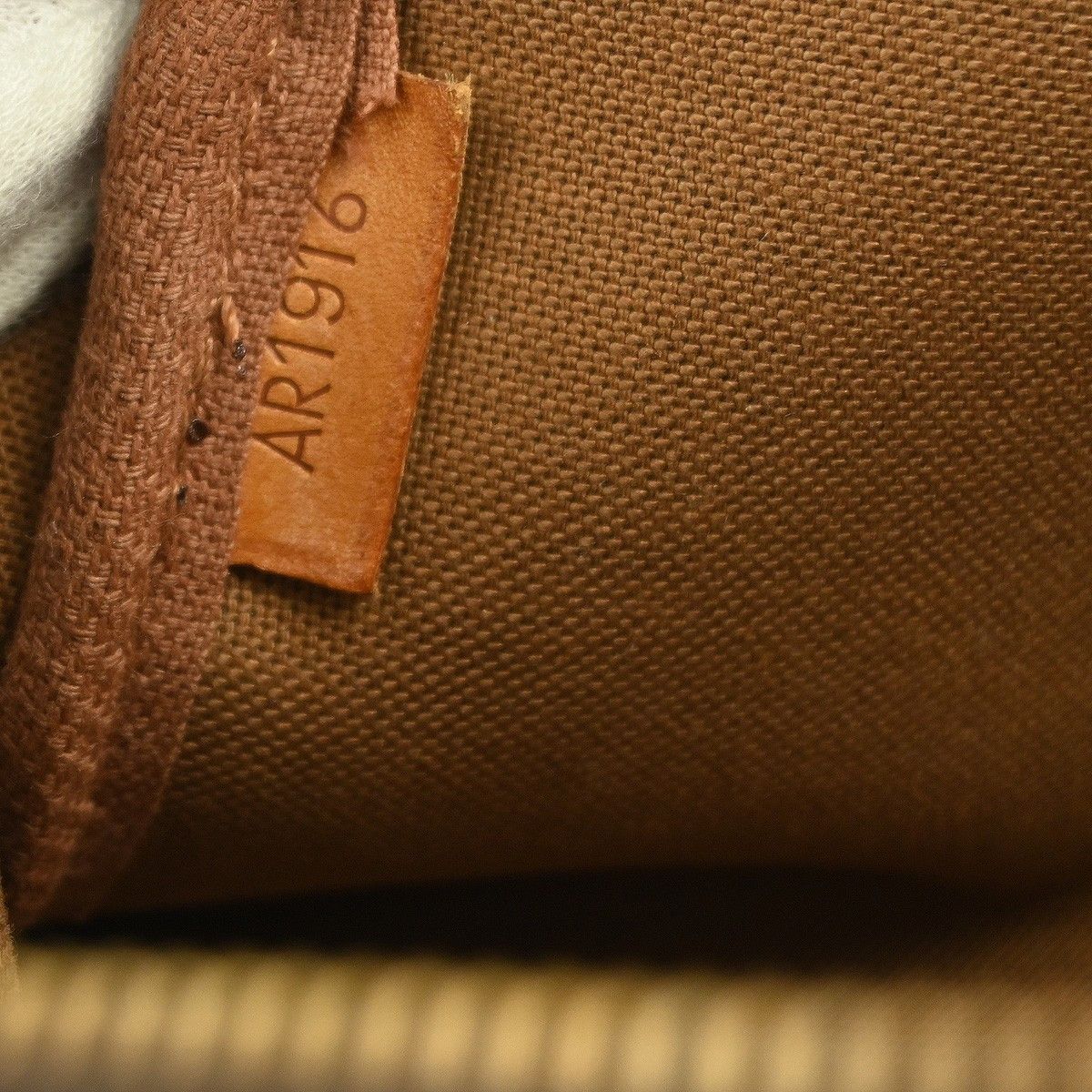 Louis Vuitton Louis Vuitton Pochette Accessoires NM Monogram Canvas Size ONE SIZE - 5 Thumbnail