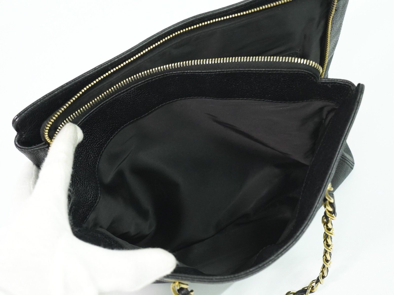 Chanel Chanel Vintage Logo Chain Tote Caviar Size ONE SIZE - 16 Thumbnail