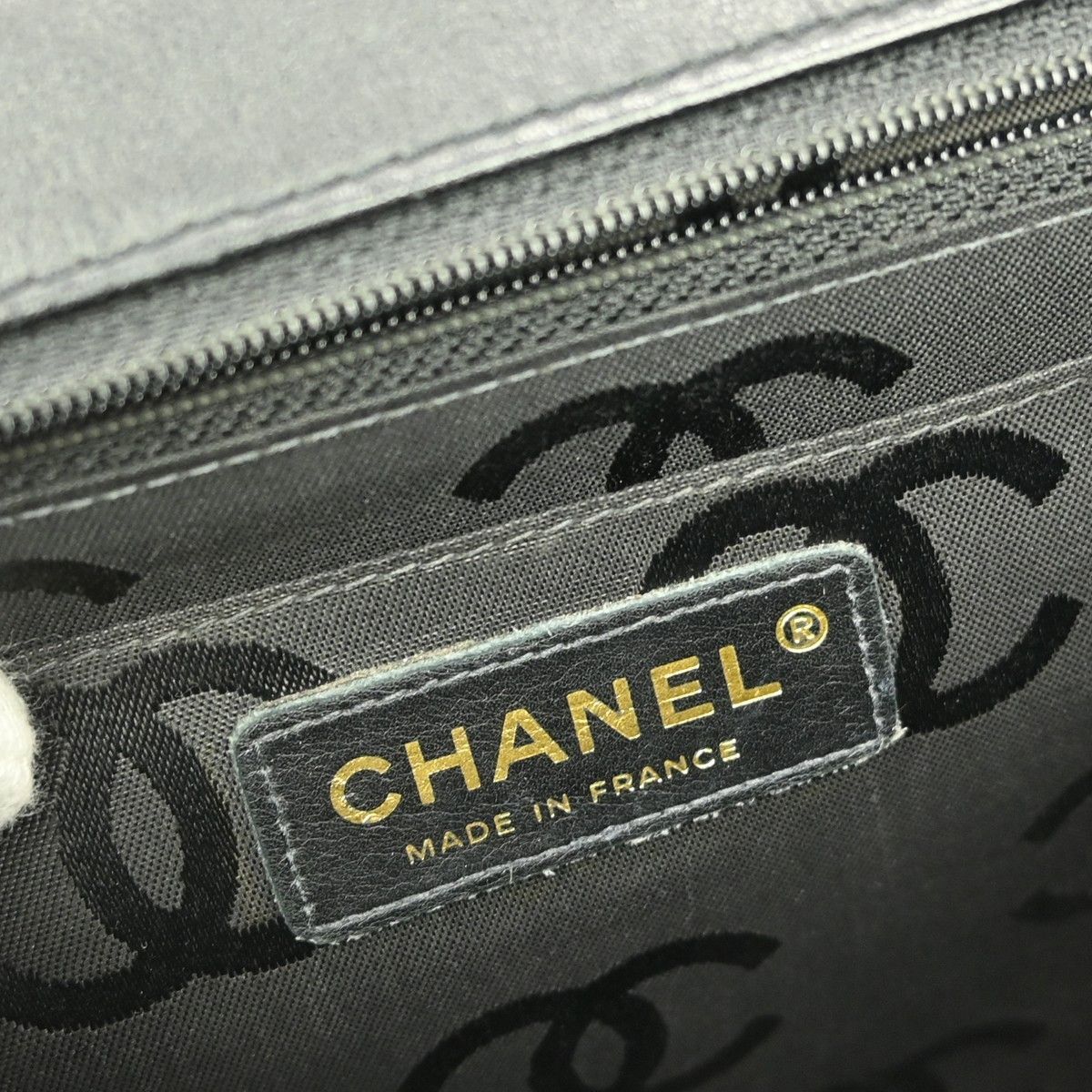 Chanel Chanel Surpique Classic Top Handle Flap Bag Quilted Lambskin Size ONE SIZE - 4 Thumbnail