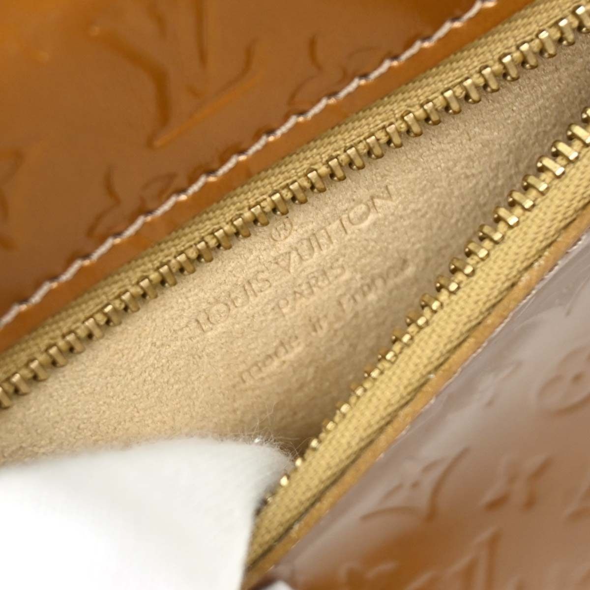 Louis Vuitton Louis Vuitton Conte De Fees Pochette Hibou Monogram Patent Leather Size ONE SIZE - 3 Thumbnail