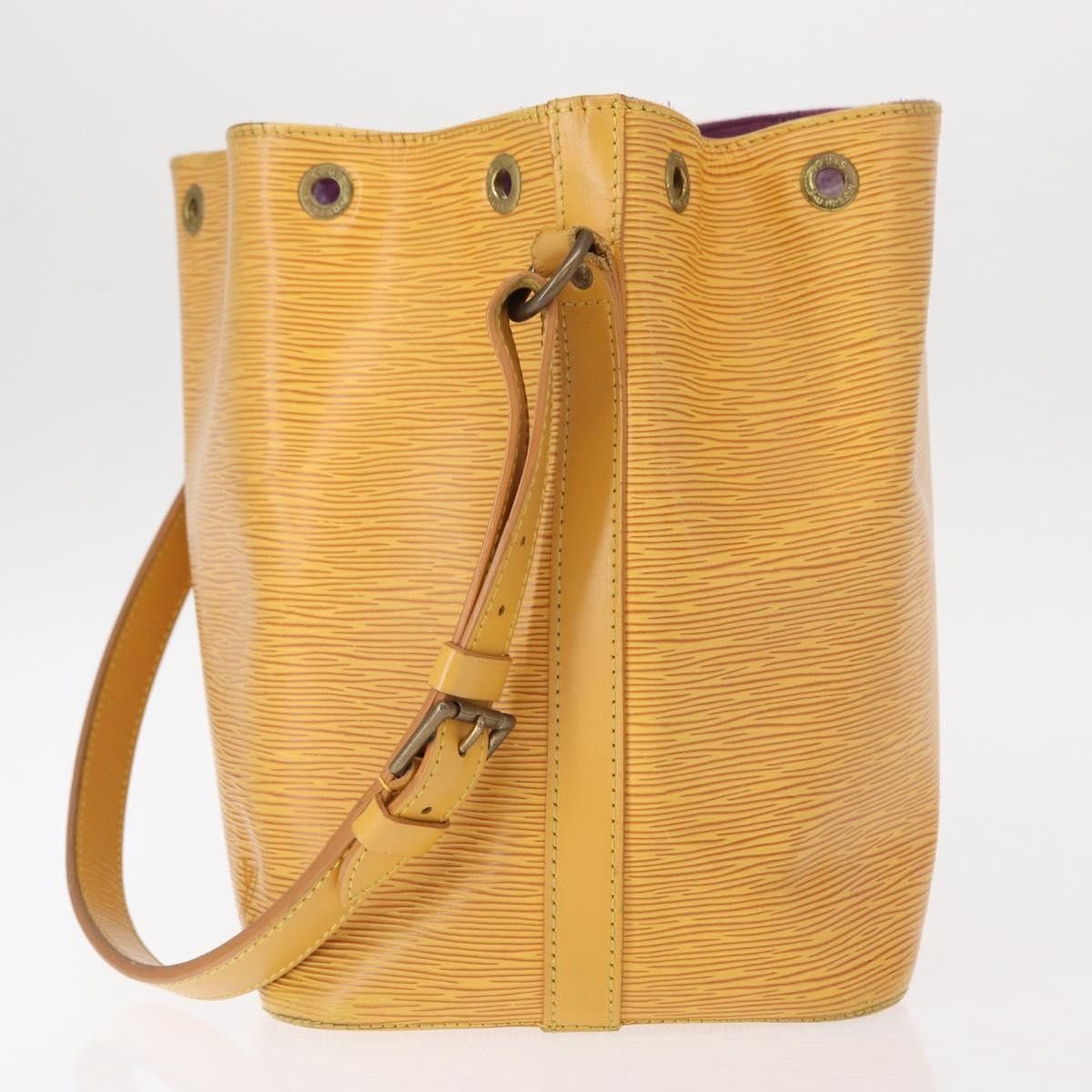 Louis Vuitton Louis Vuitton Petit Noe Handbag Epi Leather Size ONE SIZE - 3 Thumbnail