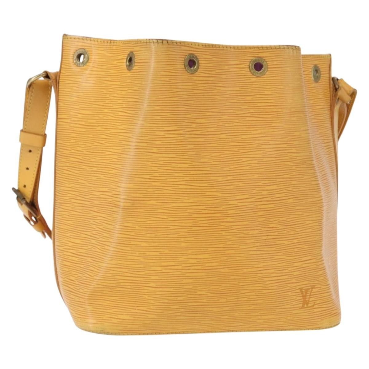 Louis Vuitton Louis Vuitton Petit Noe Handbag Epi Leather Size ONE SIZE - 13 Thumbnail