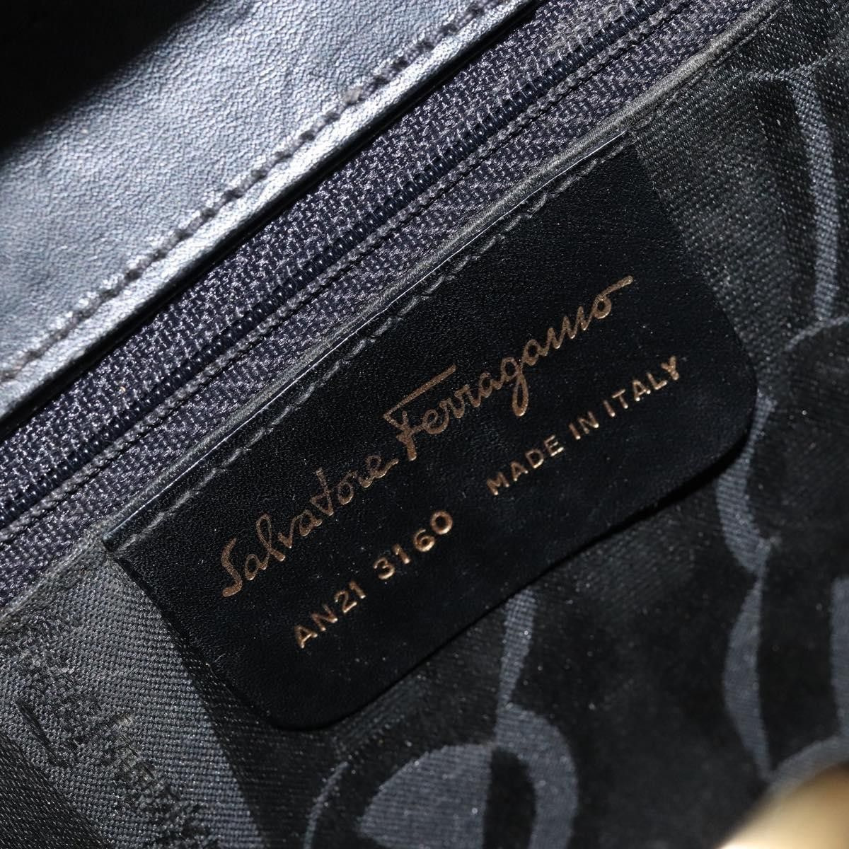 Salvatore Ferragamo Salvatore Ferragamo Gancini Shoulder Bag Leather Size ONE SIZE - 6 Thumbnail