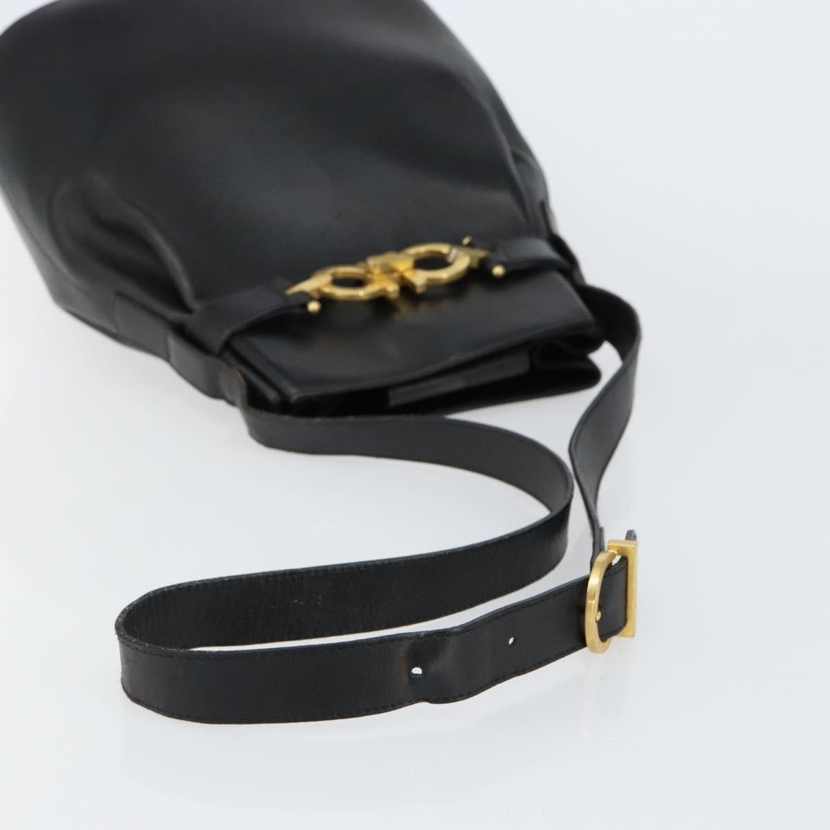 Salvatore Ferragamo Salvatore Ferragamo Gancini Shoulder Bag Leather Size ONE SIZE - 7 Thumbnail