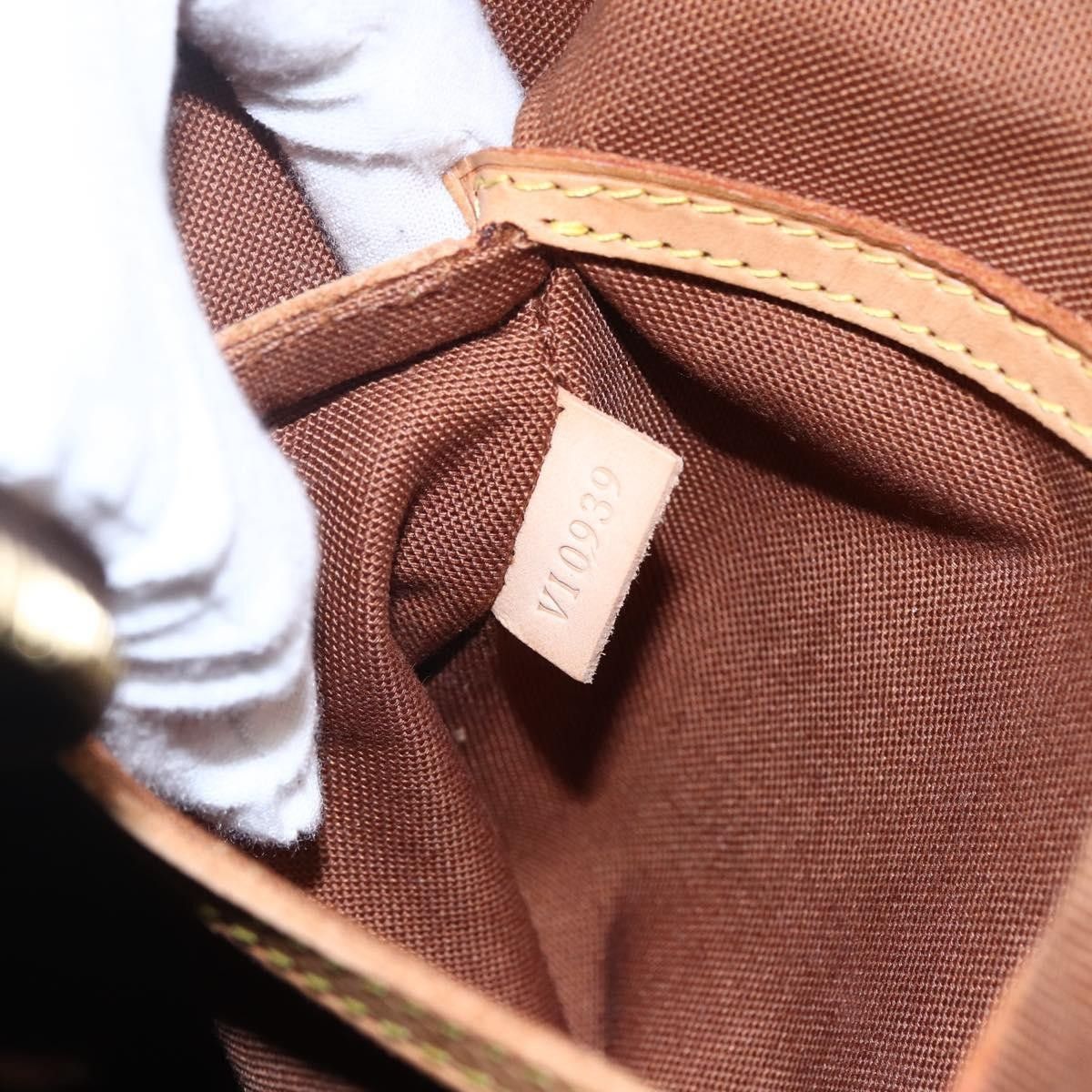 Louis Vuitton Louis Vuitton Alma Handbag Monogram Canvas Size ONE SIZE - 6 Thumbnail