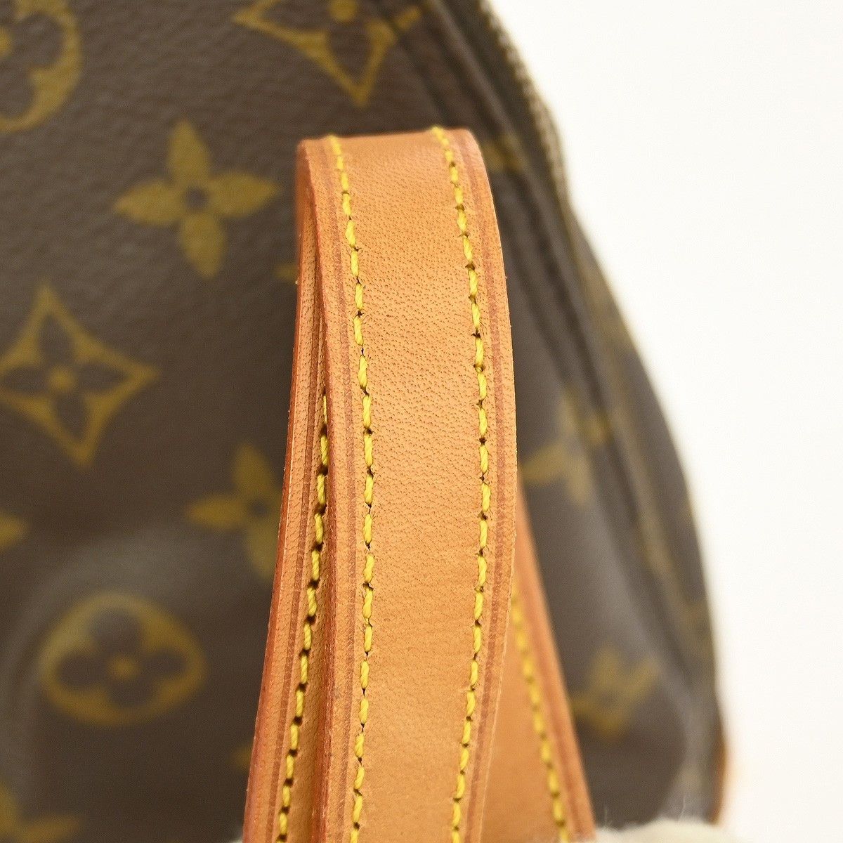 Louis Vuitton Louis Vuitton Alma Handbag Monogram Canvas Size ONE SIZE - 9 Thumbnail