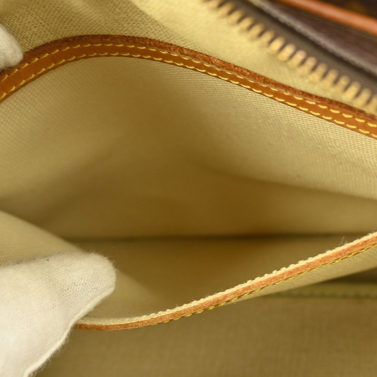 Louis Vuitton Louis Vuitton Reporter Bag Monogram Canvas Size ONE SIZE - 9 Thumbnail