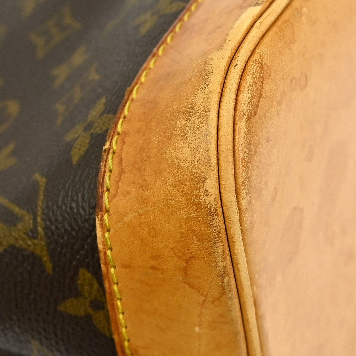 Louis Vuitton Louis Vuitton Alma Handbag Monogram Canvas Size ONE SIZE - 7 Thumbnail