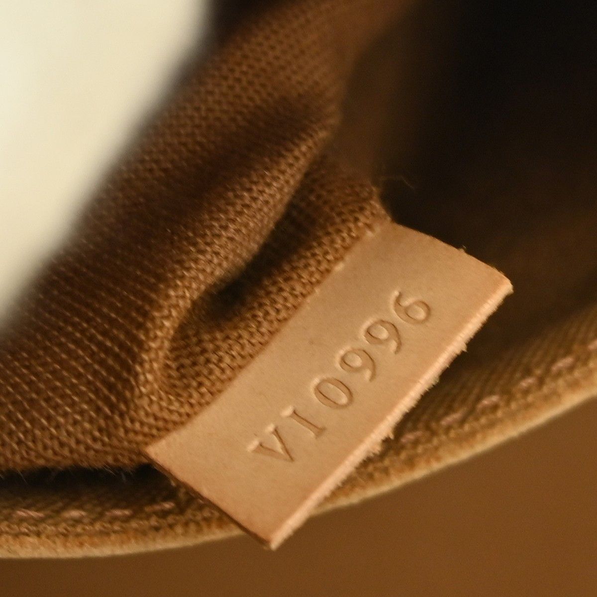 Louis Vuitton Louis Vuitton Alma Handbag Monogram Canvas Size ONE SIZE - 5 Thumbnail
