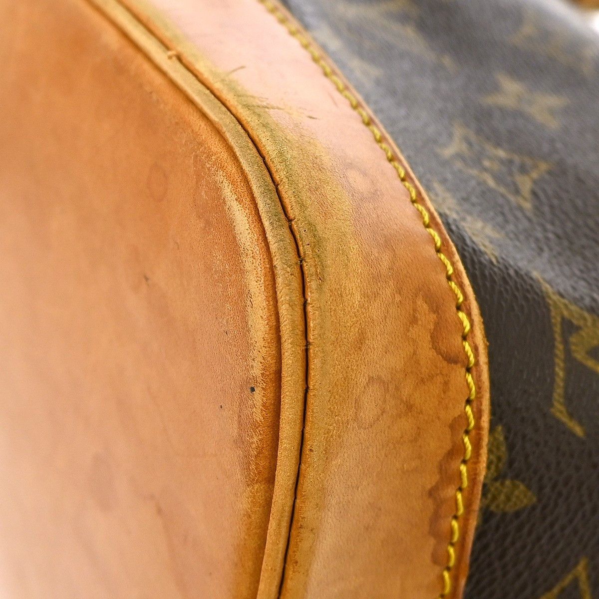 Louis Vuitton Louis Vuitton Alma Handbag Monogram Canvas Size ONE SIZE - 7 Thumbnail