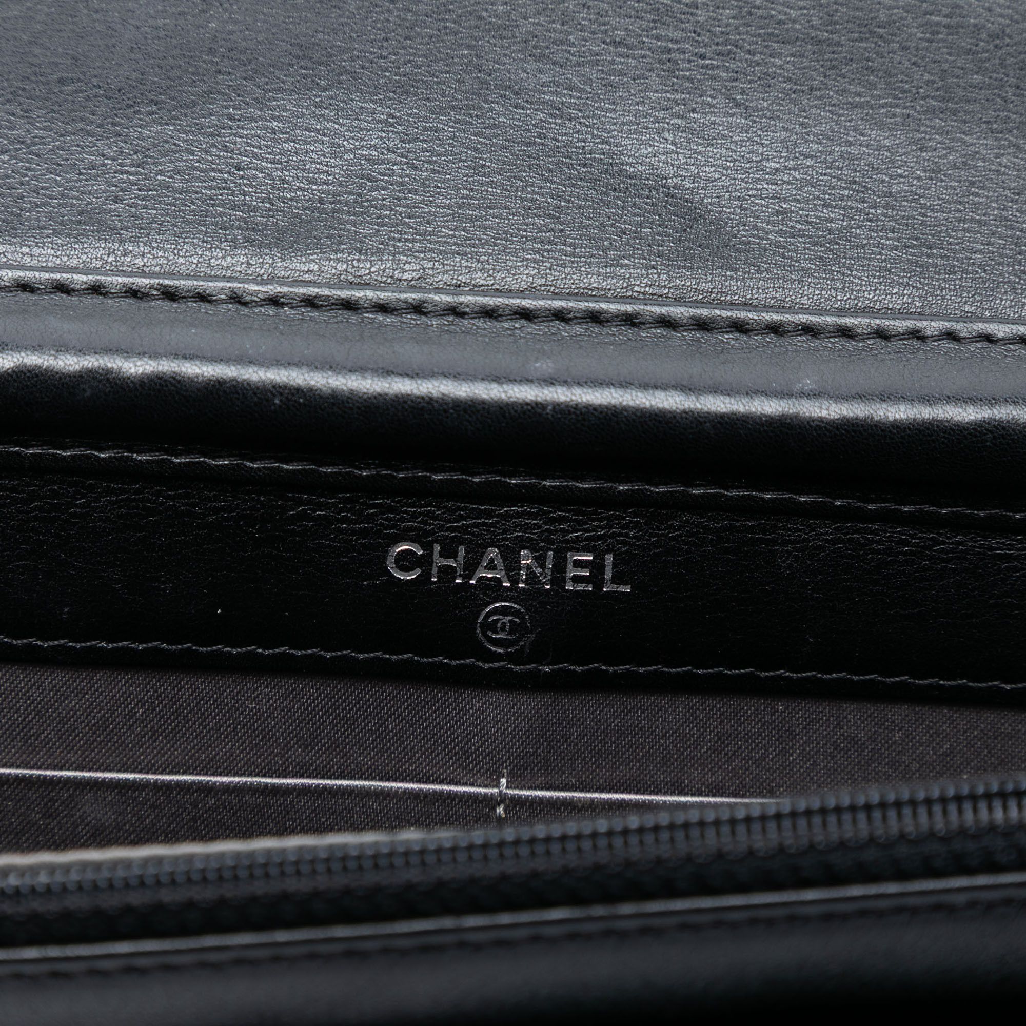 Chanel Chanel Studded Lambskin CC Wallet on Chain Size ONE SIZE - 5 Thumbnail