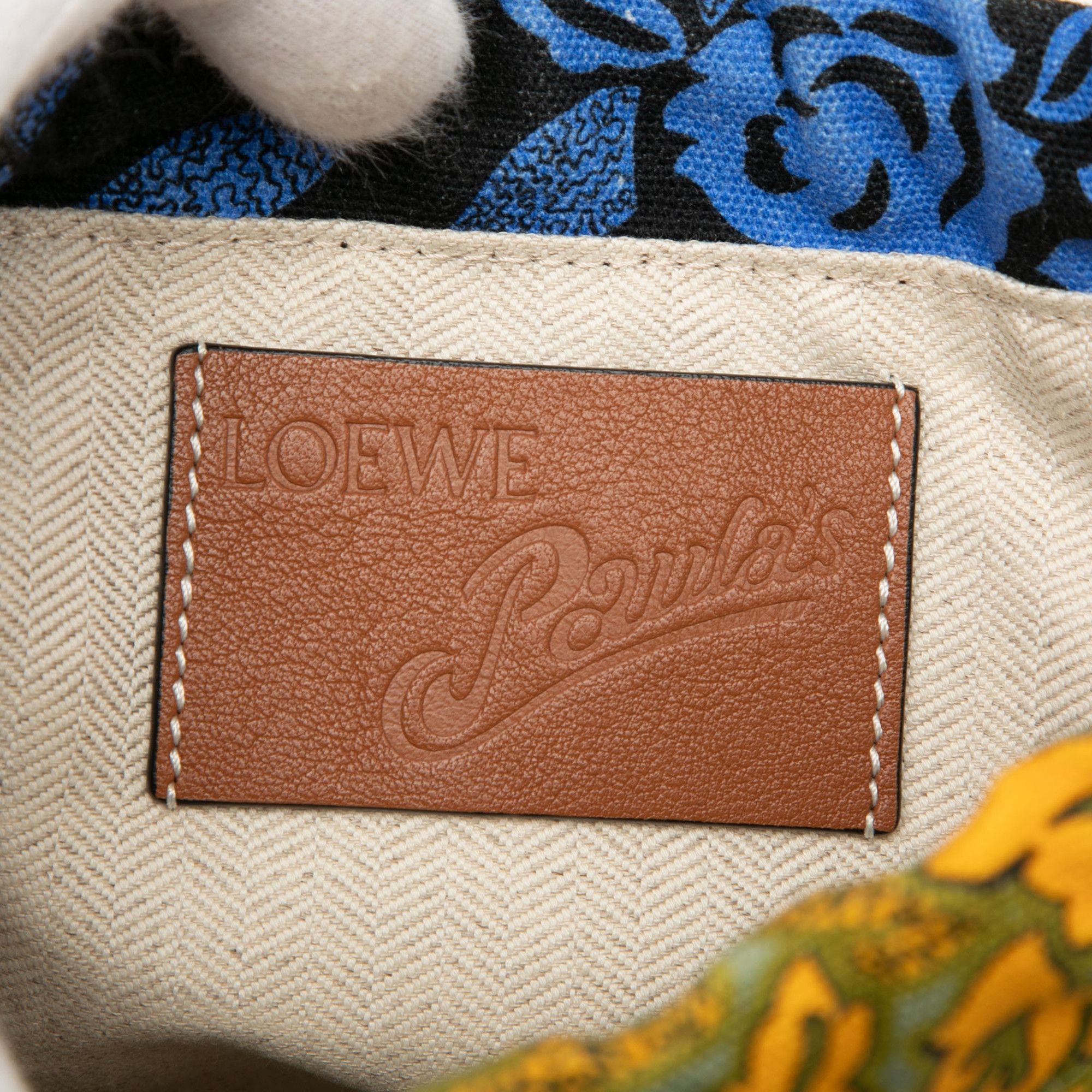 Loewe LOEWE Paulas Ibiza Canvas Angel Drawstring Crossbody Size ONE SIZE - 5 Thumbnail