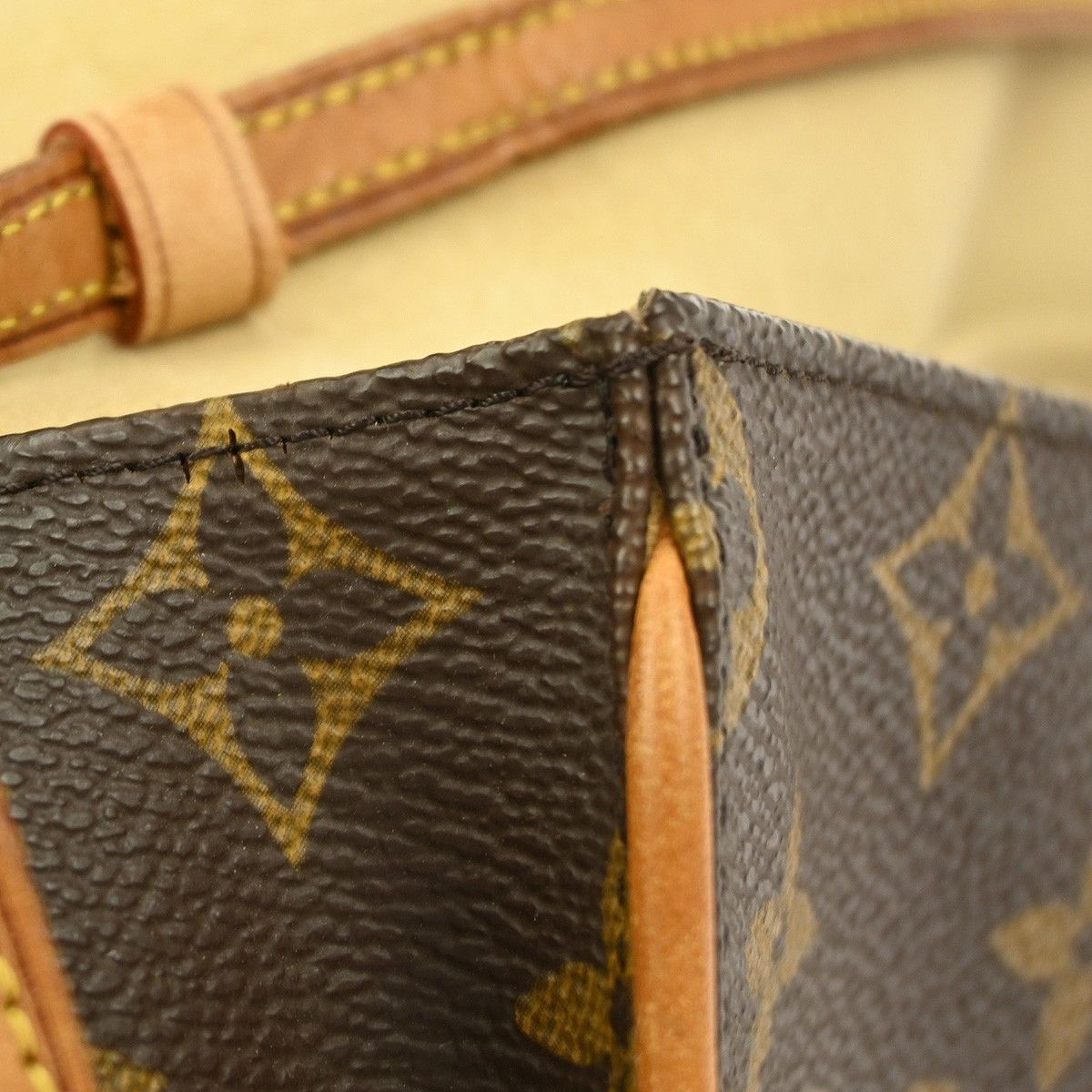 Louis Vuitton Louis Vuitton Twin Handbag Monogram Canvas Size ONE SIZE - 9 Thumbnail