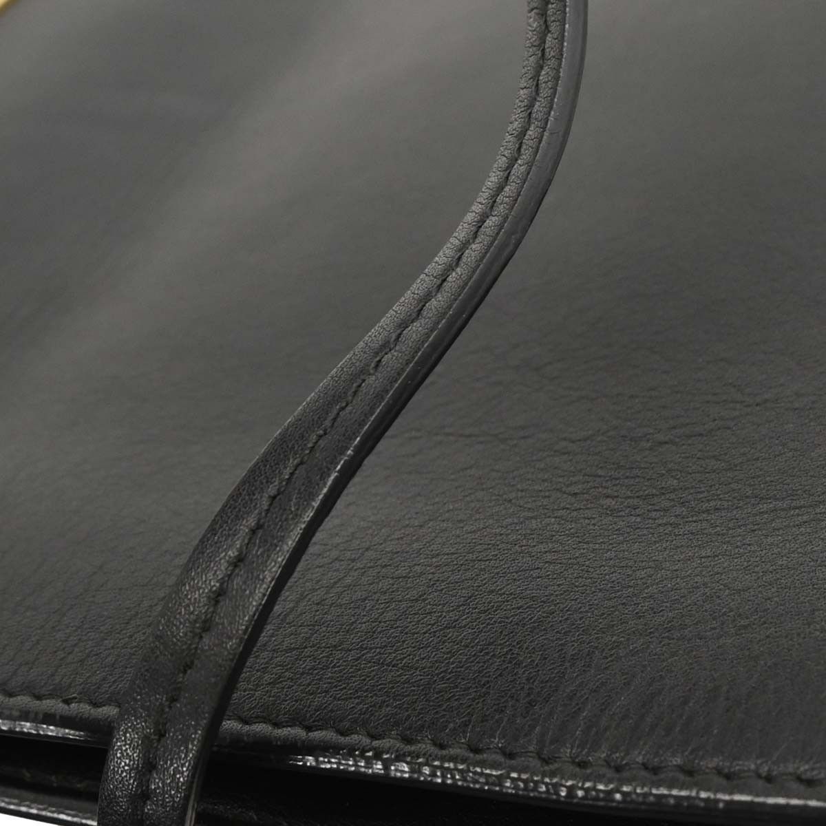 Celine Celine Clasp Crossbody Bag Leather Size ONE SIZE - 5 Thumbnail