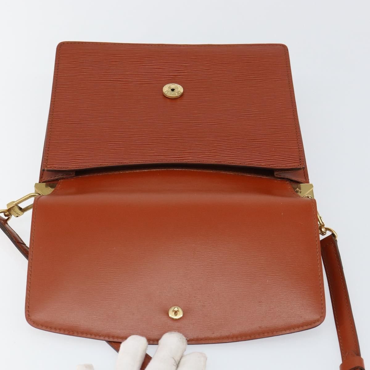 Louis Vuitton Louis Vuitton Grenelle Epi Leather Size ONE SIZE - 18 Thumbnail