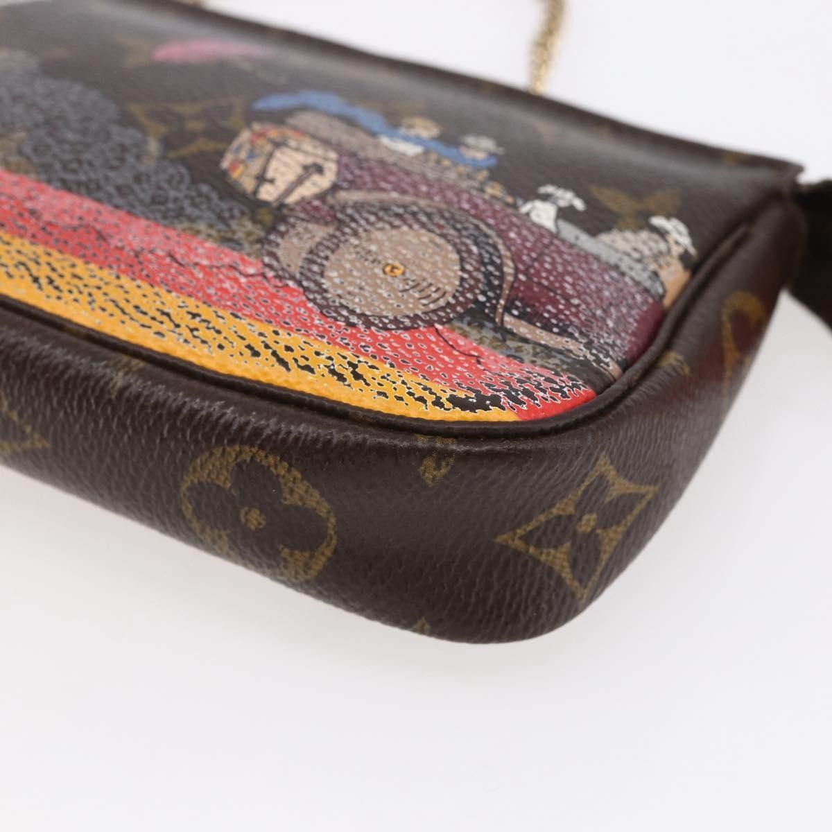 Louis Vuitton Louis Vuitton Pochette Accessoires Limited Edition Christmas Animation Monogram Canvas Size ONE SIZE - 9 Thumbnail